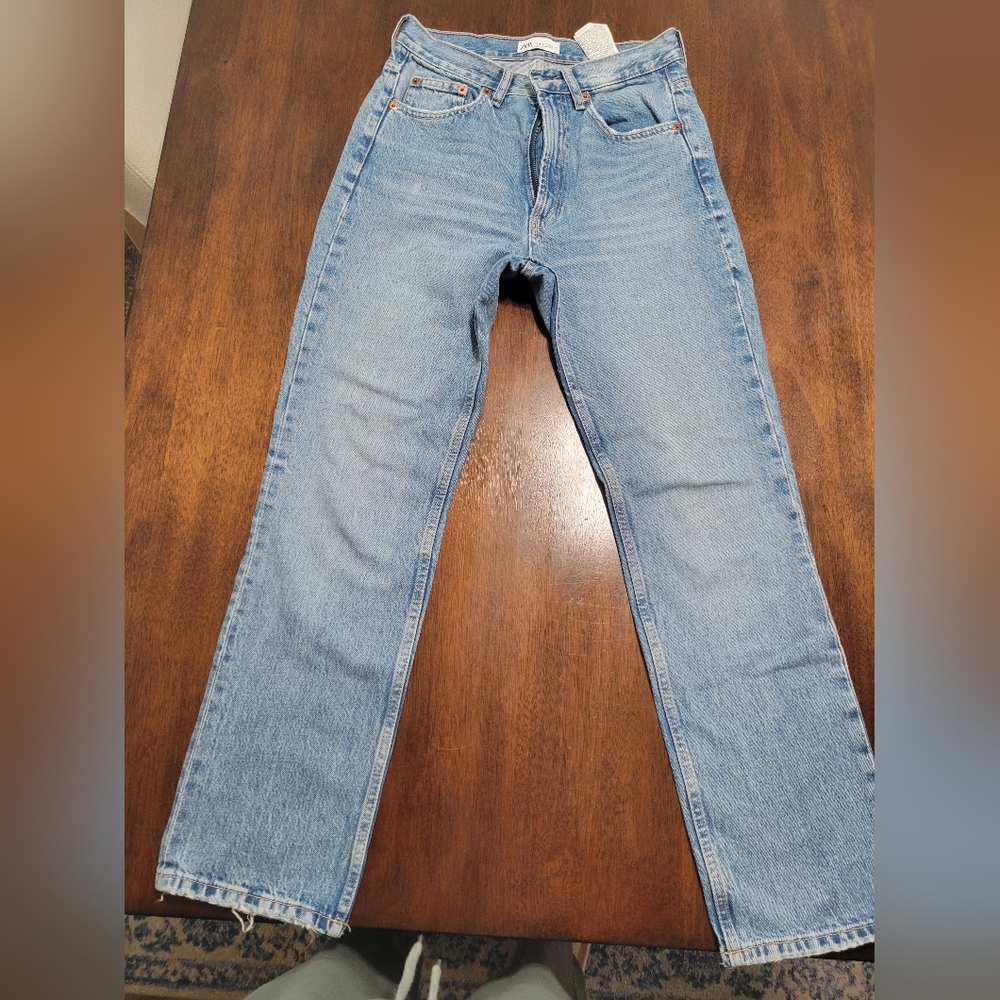 Zara lightwash straight jeans